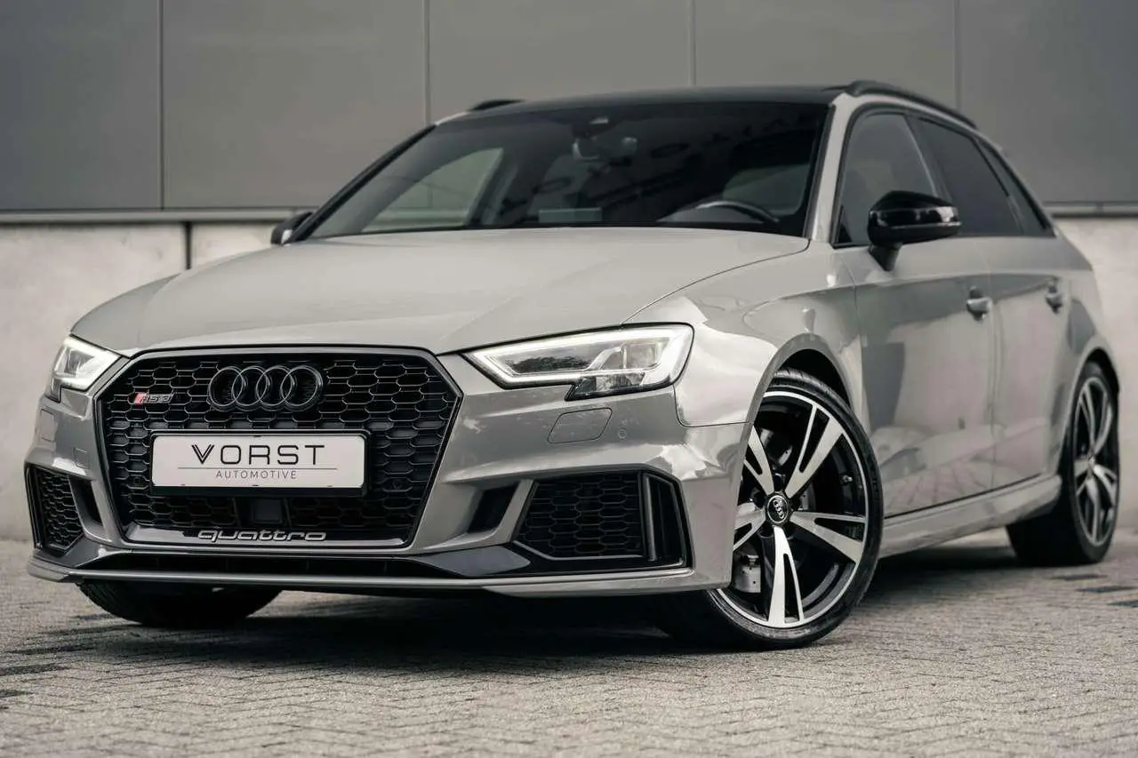 Photo 1 : Audi Rs3 2018 Essence