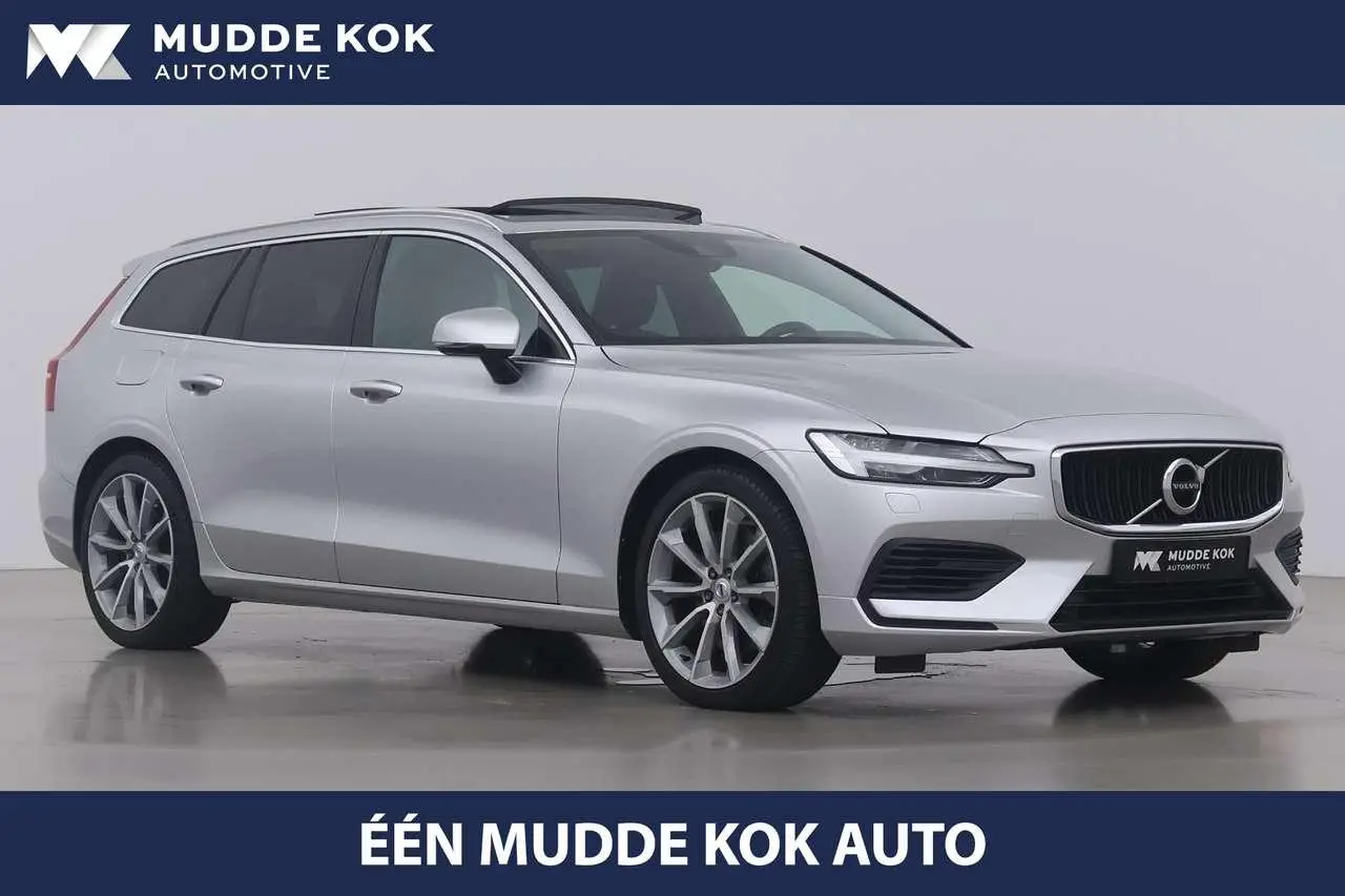 Photo 1 : Volvo V60 2020 Hybride