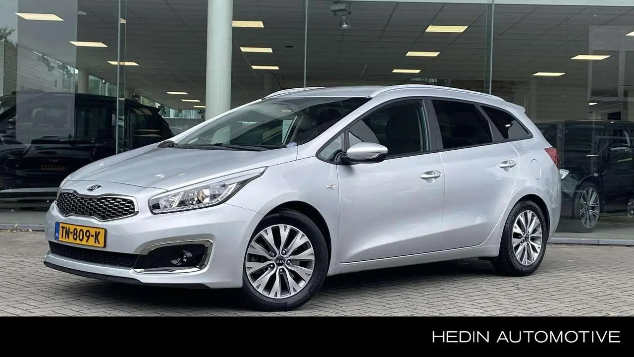 Photo 1 : Kia Ceed 2018 Petrol