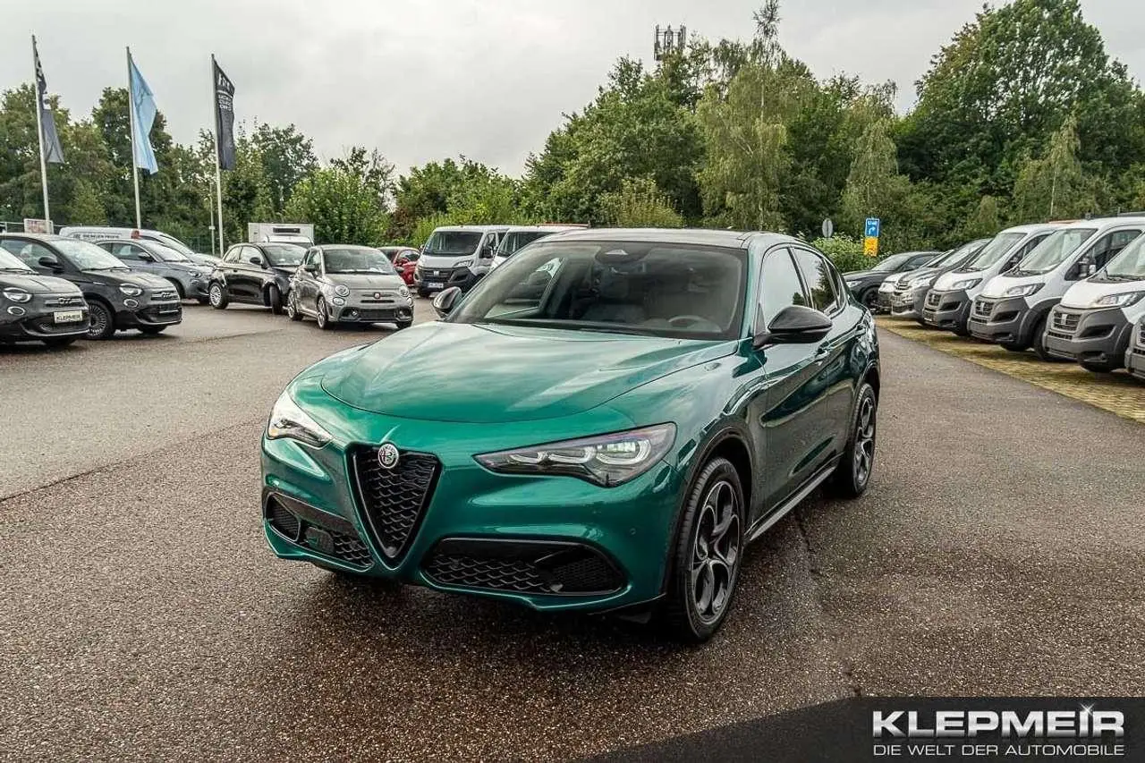 Photo 1 : Alfa Romeo Stelvio 2024 Essence