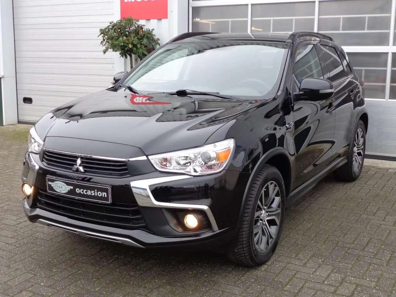 Photo 1 : Mitsubishi Asx 2017 Petrol