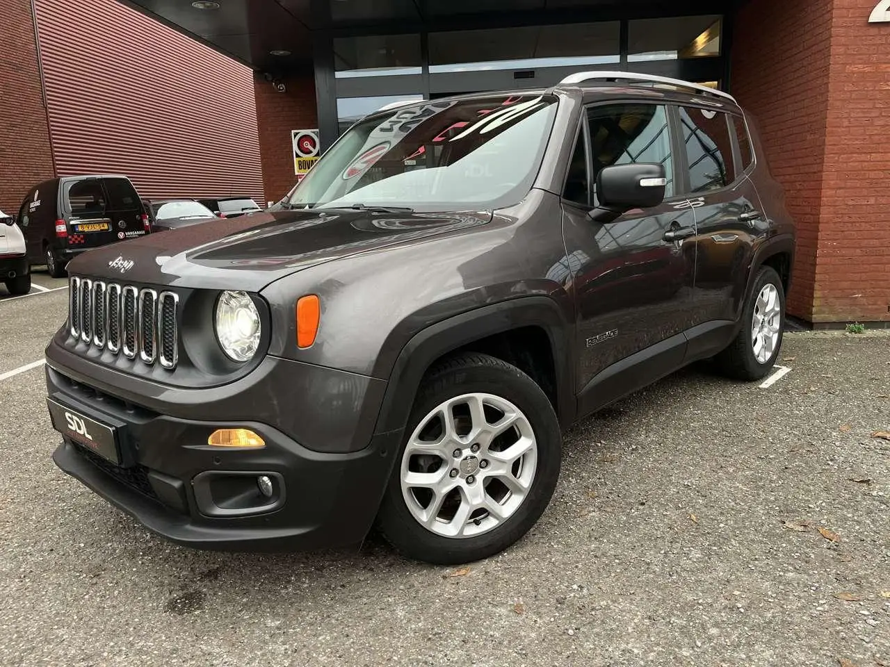 Photo 1 : Jeep Renegade 2017 Petrol