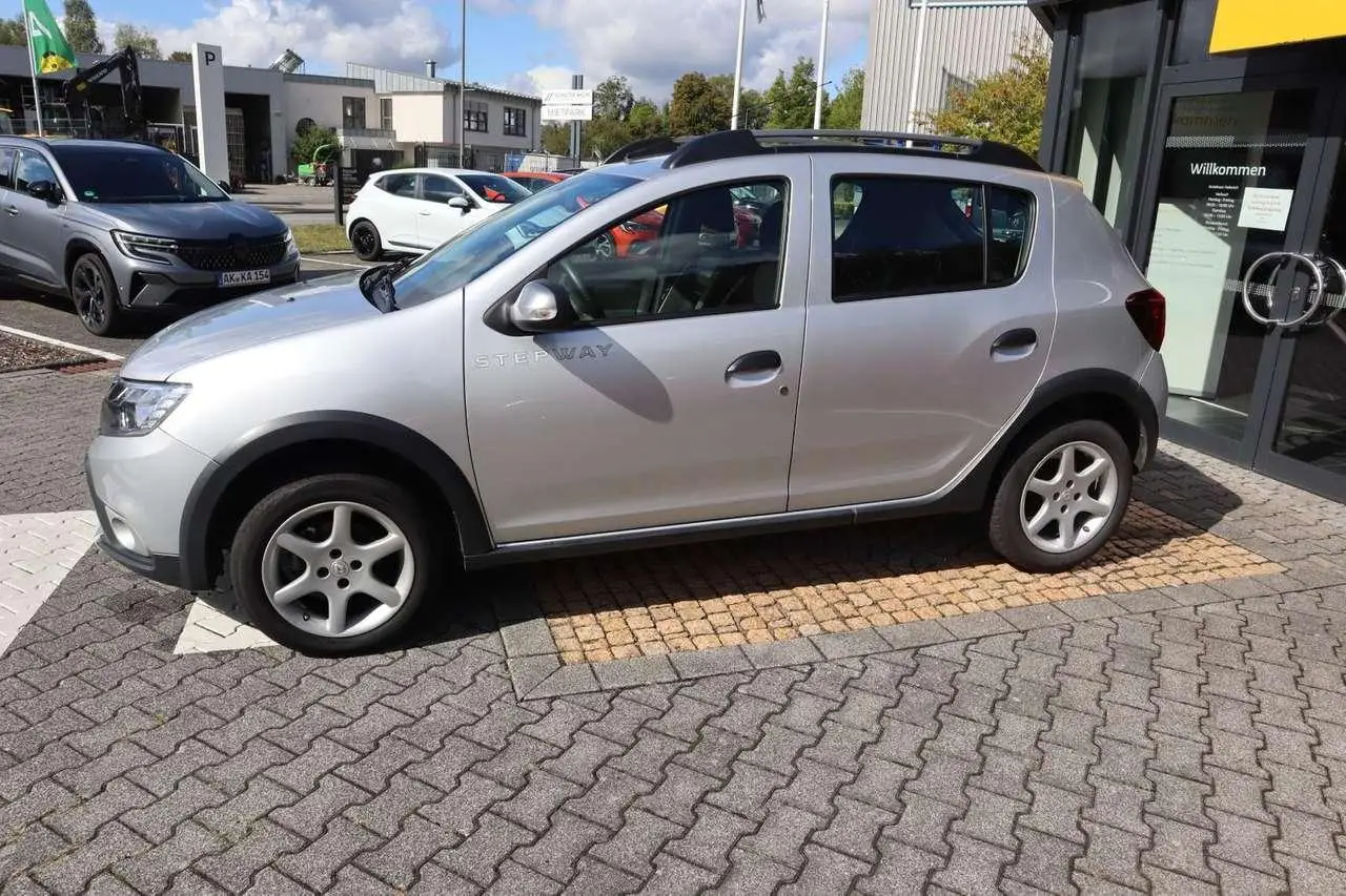 Photo 1 : Dacia Sandero 2018 Petrol