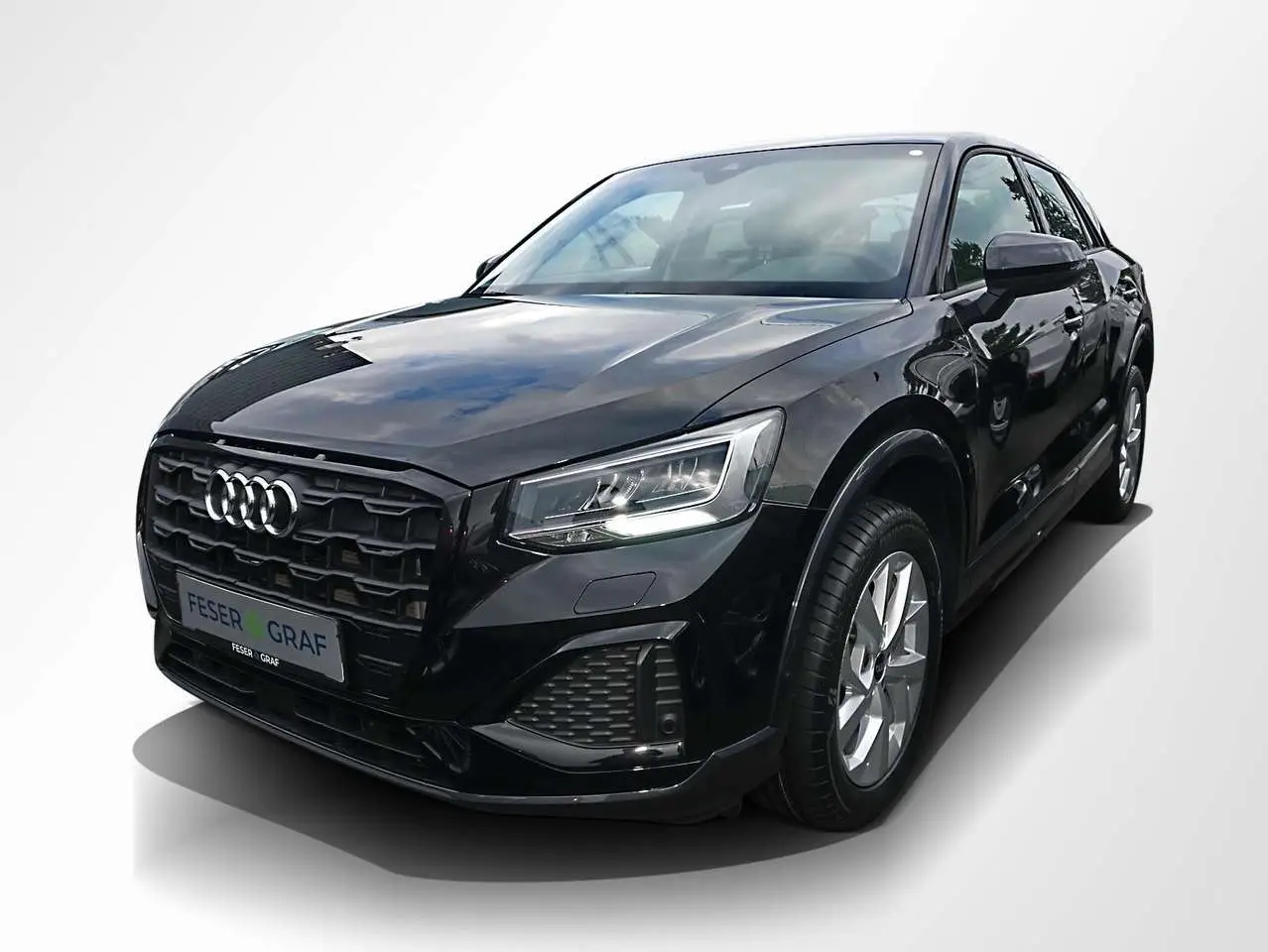 Photo 1 : Audi Q2 2024 Petrol