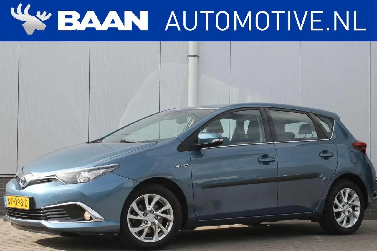 Photo 1 : Toyota Auris 2016 Hybrid