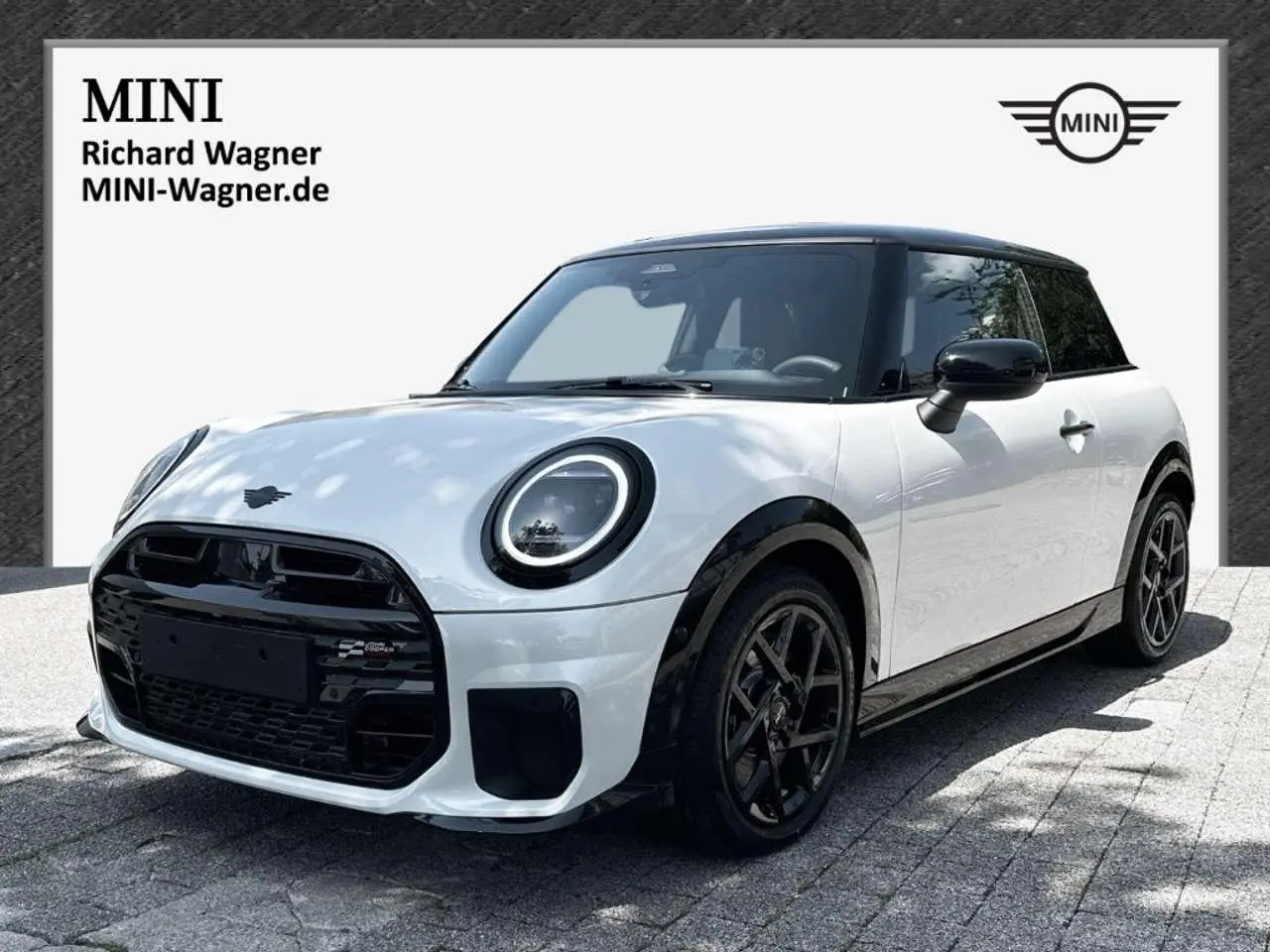 Photo 1 : Mini Cooper 2024 Petrol