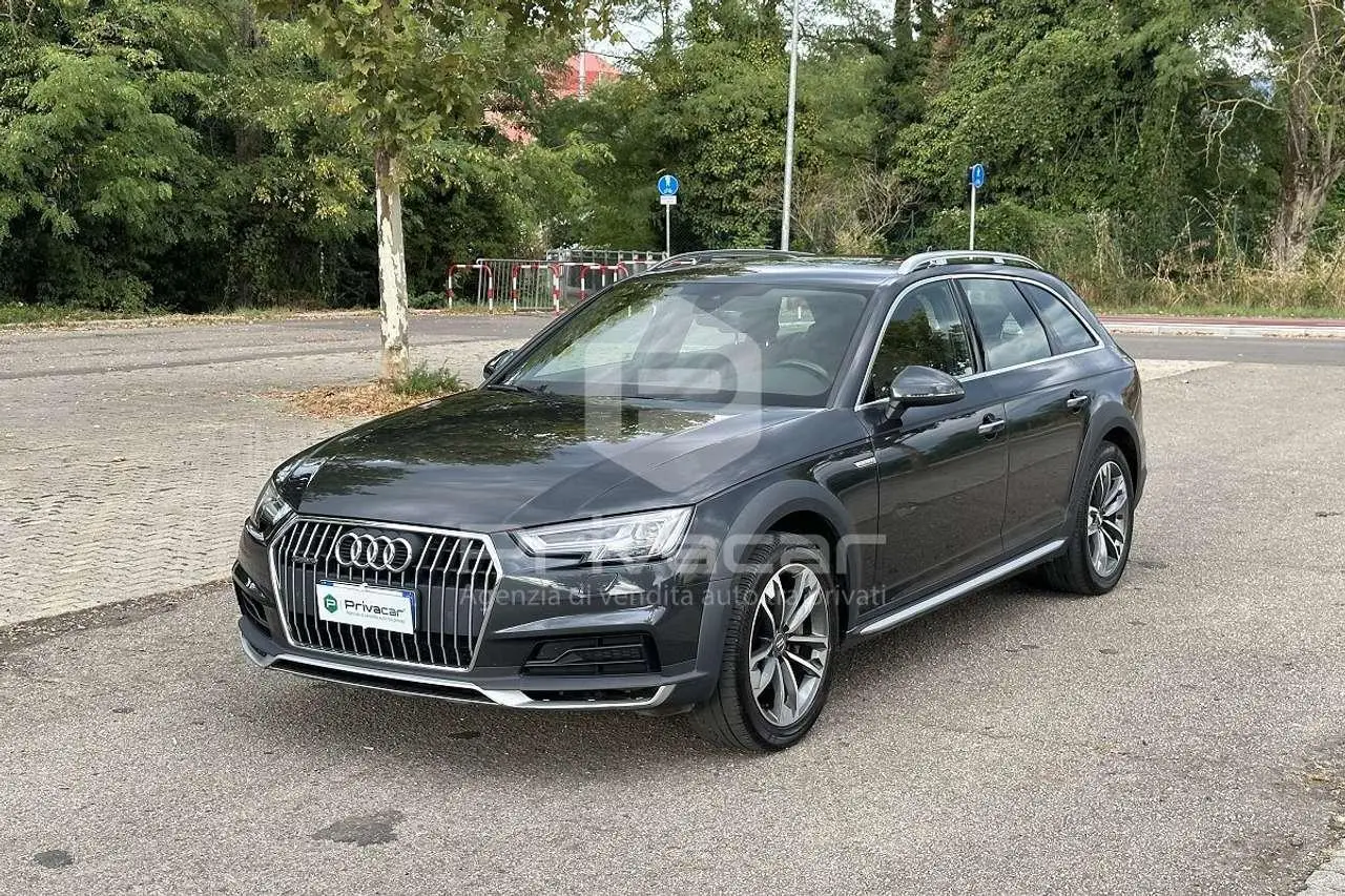 Photo 1 : Audi A4 2018 Diesel