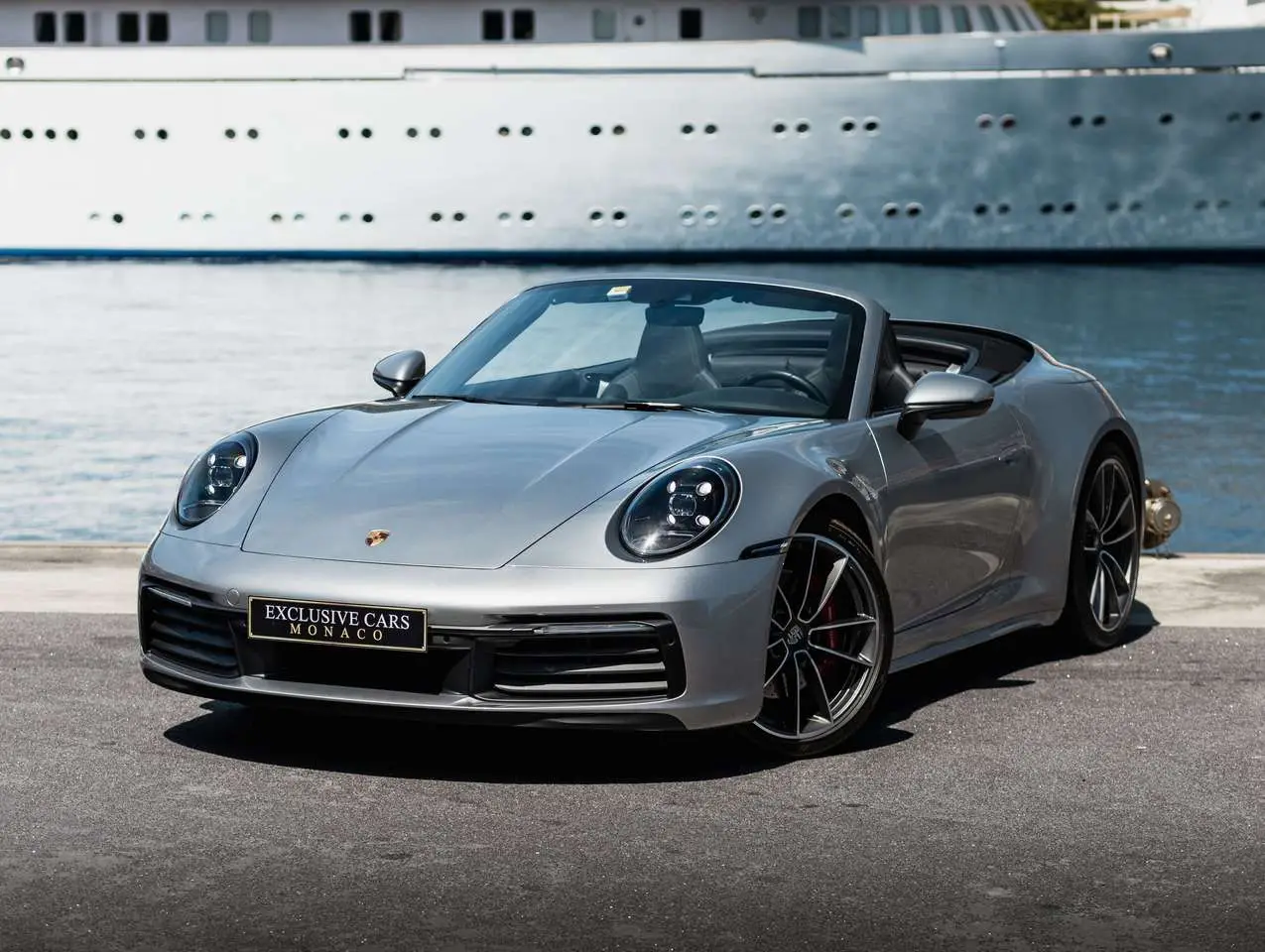 Photo 1 : Porsche 992 2020 Essence