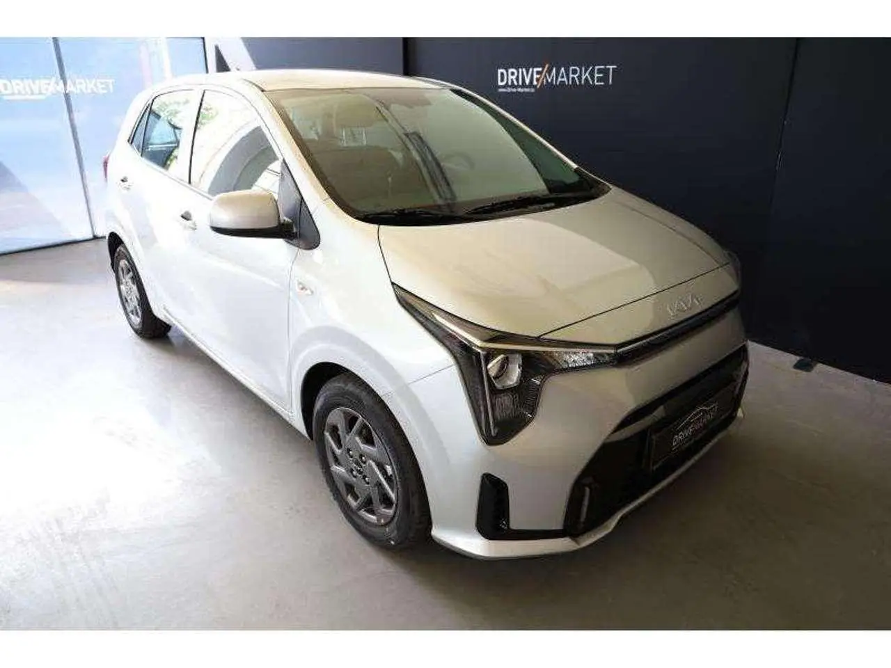 Photo 1 : Kia Picanto 2024 Petrol