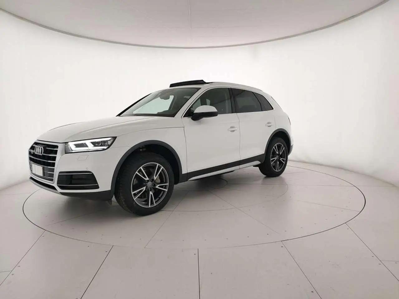 Photo 1 : Audi Q5 2019 Diesel