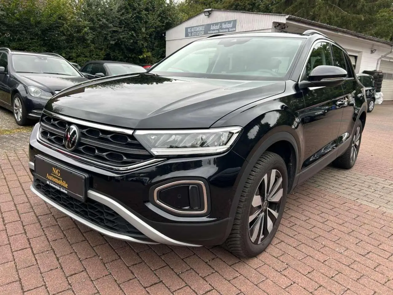 Photo 1 : Volkswagen T-roc 2023 Essence