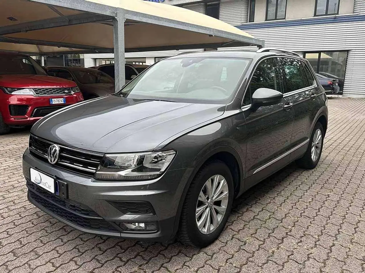 Photo 1 : Volkswagen Tiguan 2020 Petrol