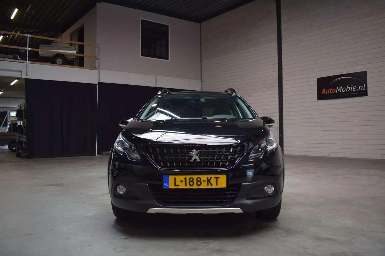 Photo 1 : Peugeot 2008 2019 Petrol