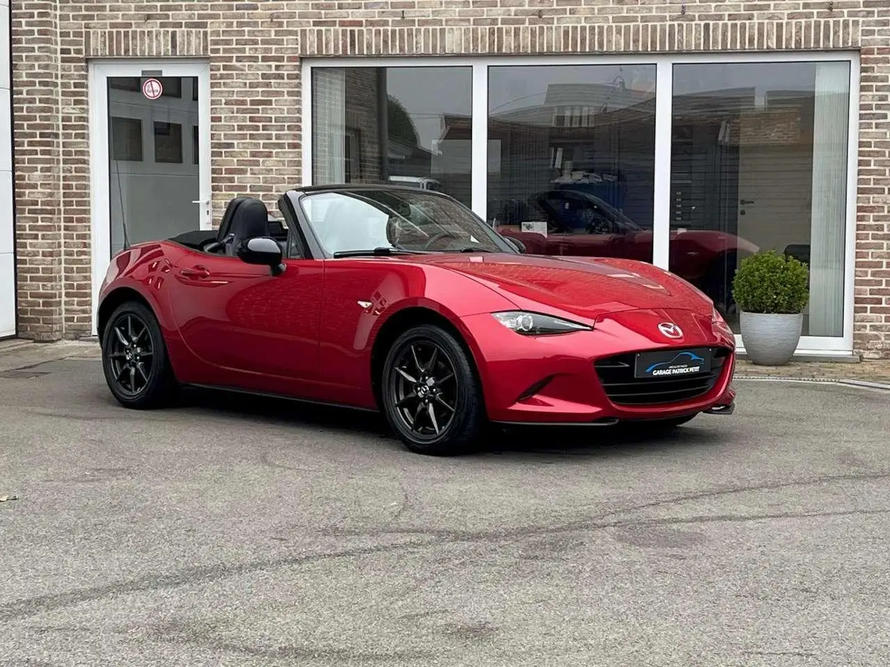 Photo 1 : Mazda Mx-5 2016 Petrol