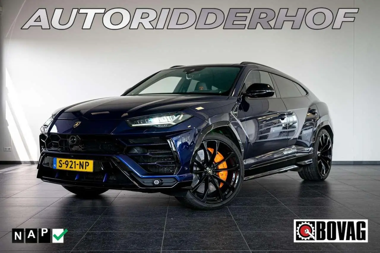 Photo 1 : Lamborghini Urus 2020 Petrol