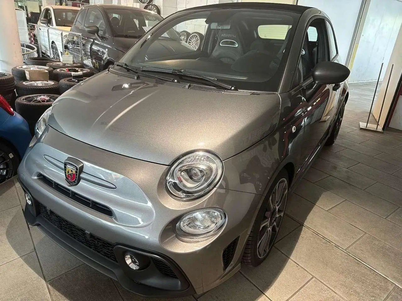 Photo 1 : Abarth 695 2024 Essence