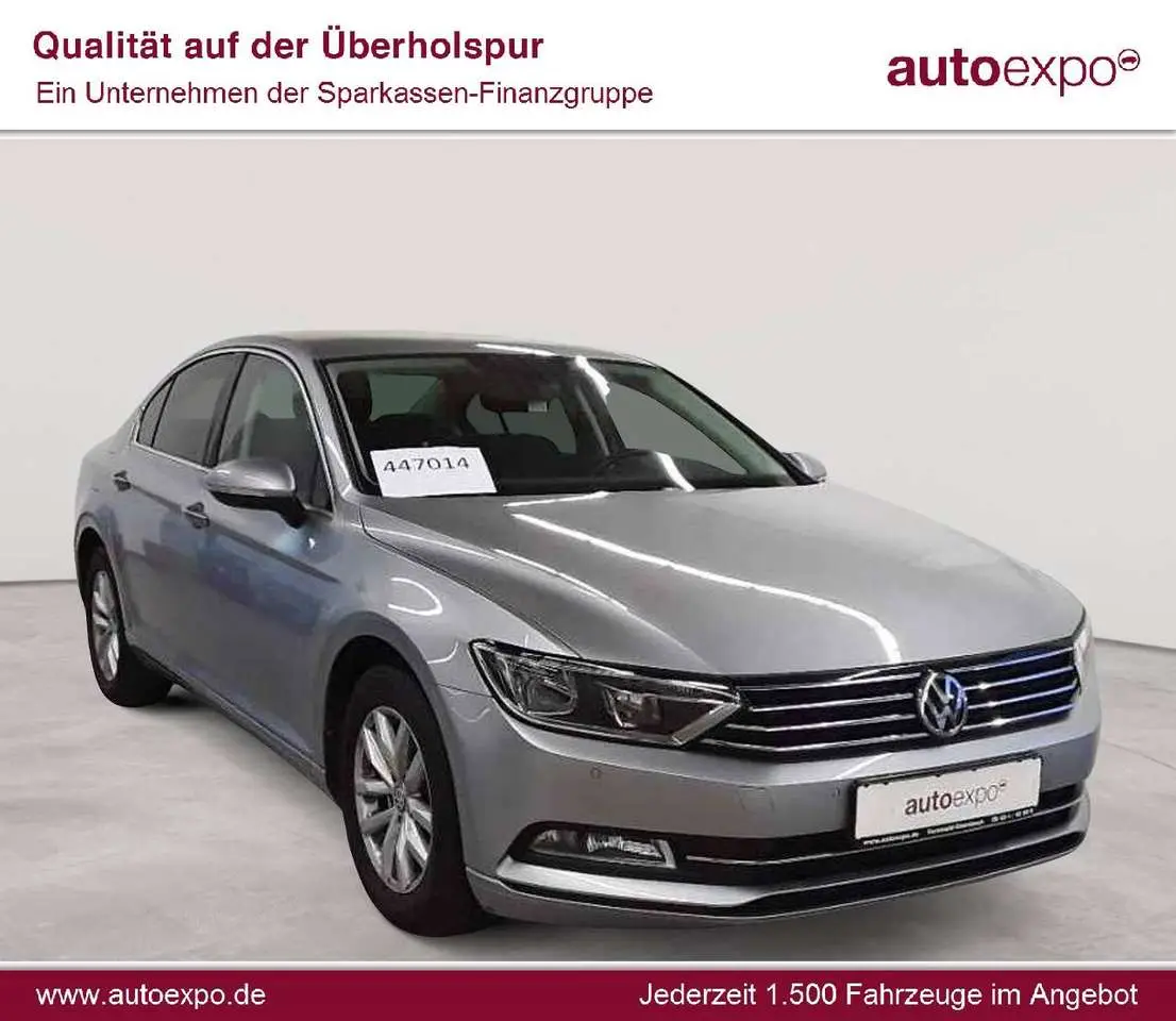 Photo 1 : Volkswagen Passat 2019 Diesel