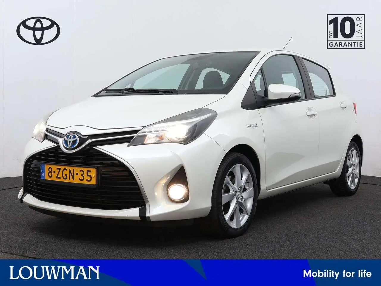 Photo 1 : Toyota Yaris 2015 Hybride