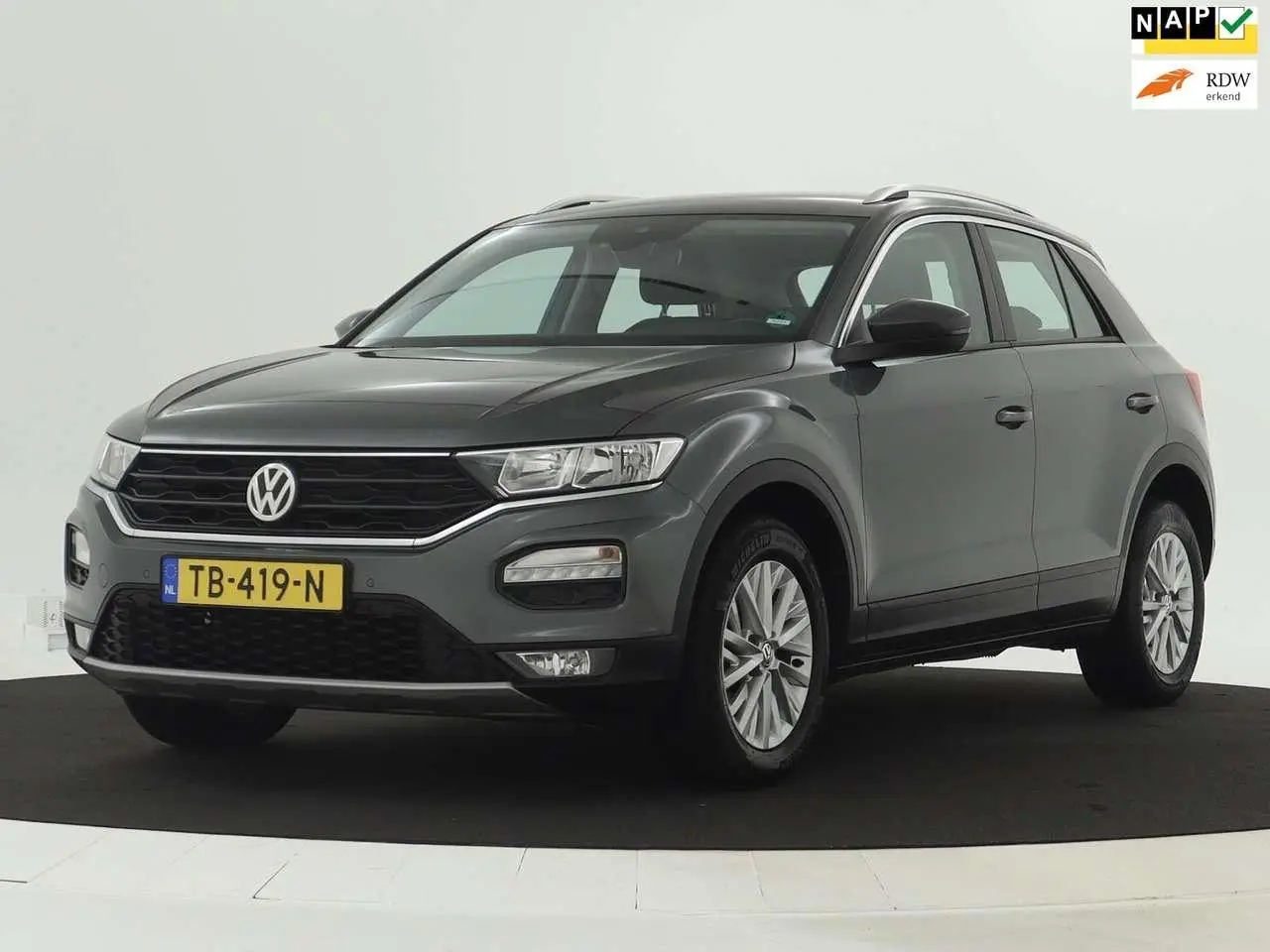 Photo 1 : Volkswagen T-roc 2018 Petrol