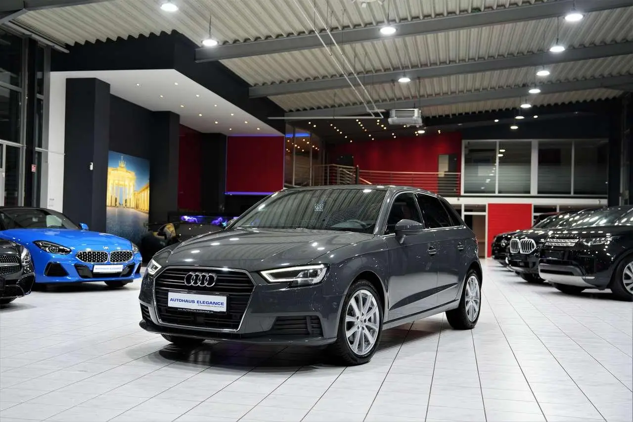 Photo 1 : Audi A3 2019 Diesel