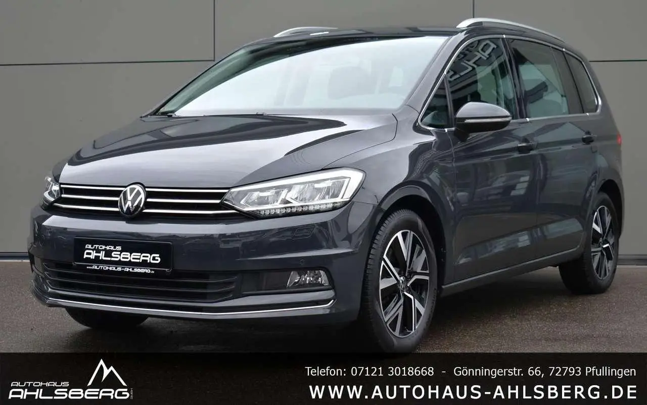 Photo 1 : Volkswagen Touran 2023 Petrol