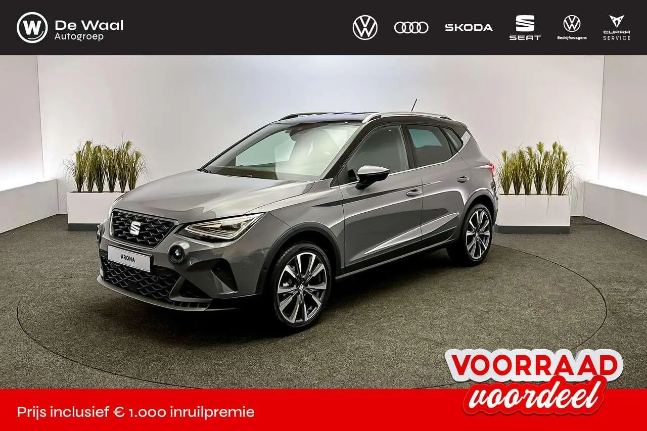 Photo 1 : Seat Arona 2024 Essence