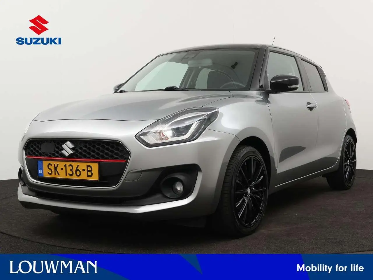 Photo 1 : Suzuki Swift 2018 Petrol