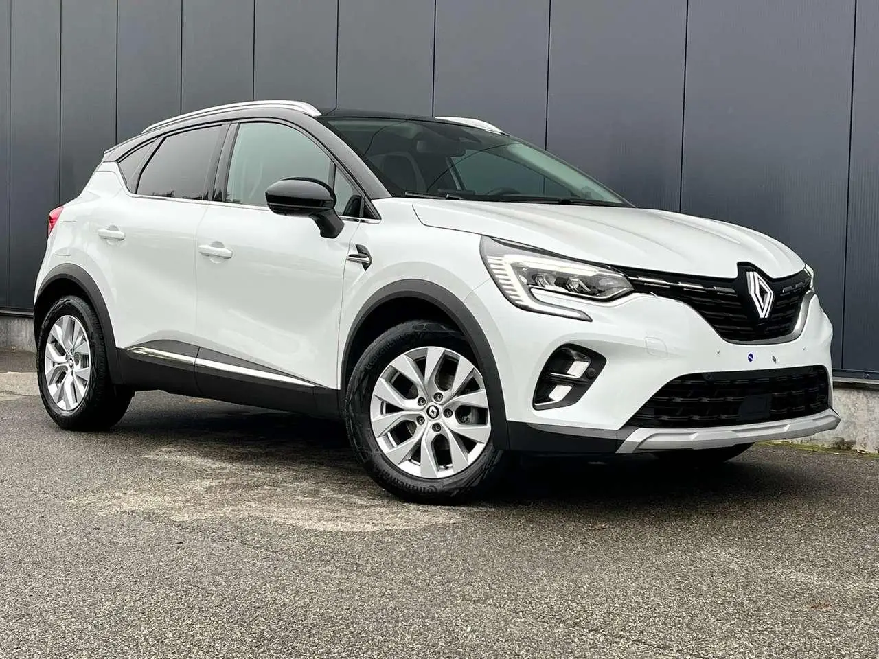 Photo 1 : Renault Captur 2022 Essence