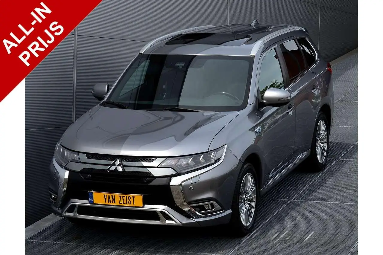 Photo 1 : Mitsubishi Outlander 2020 Hybride