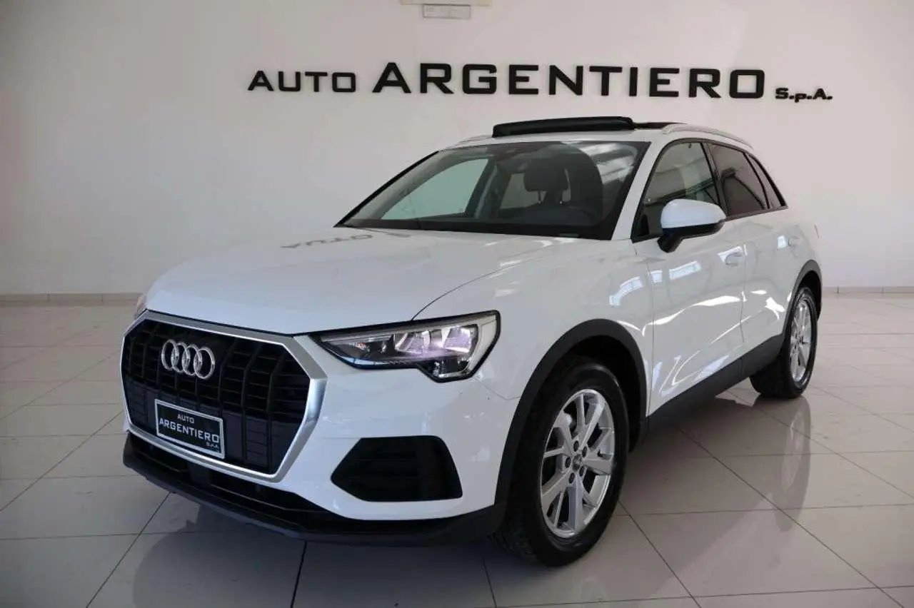 Photo 1 : Audi Q3 2019 Diesel