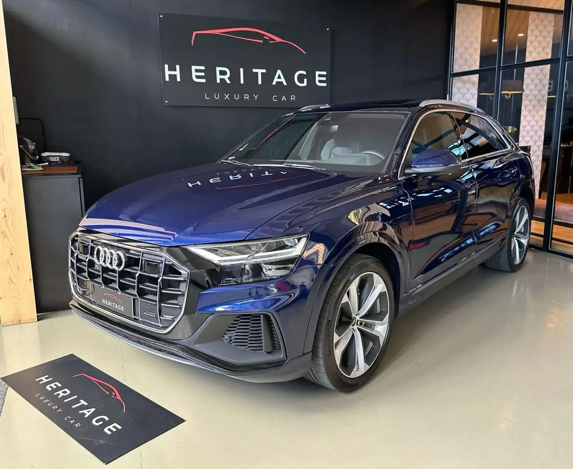 Photo 1 : Audi Q8 2020 Hybride