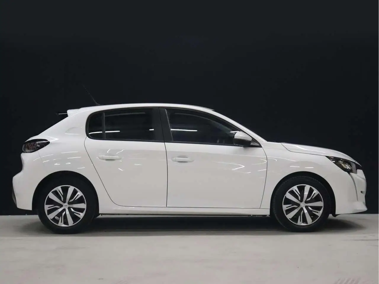 Photo 1 : Peugeot 208 2020 Petrol