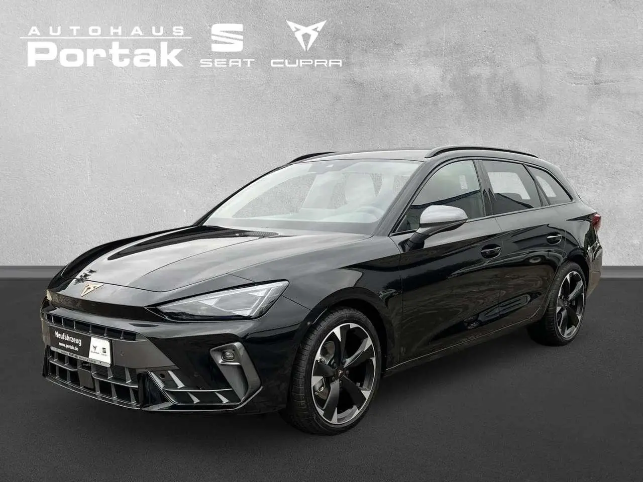 Photo 1 : Cupra Leon 2024 Petrol