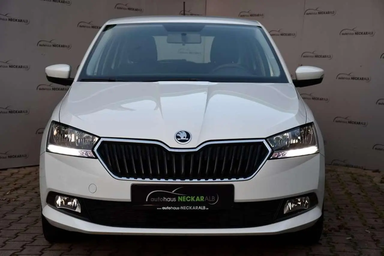 Photo 1 : Skoda Fabia 2020 Essence