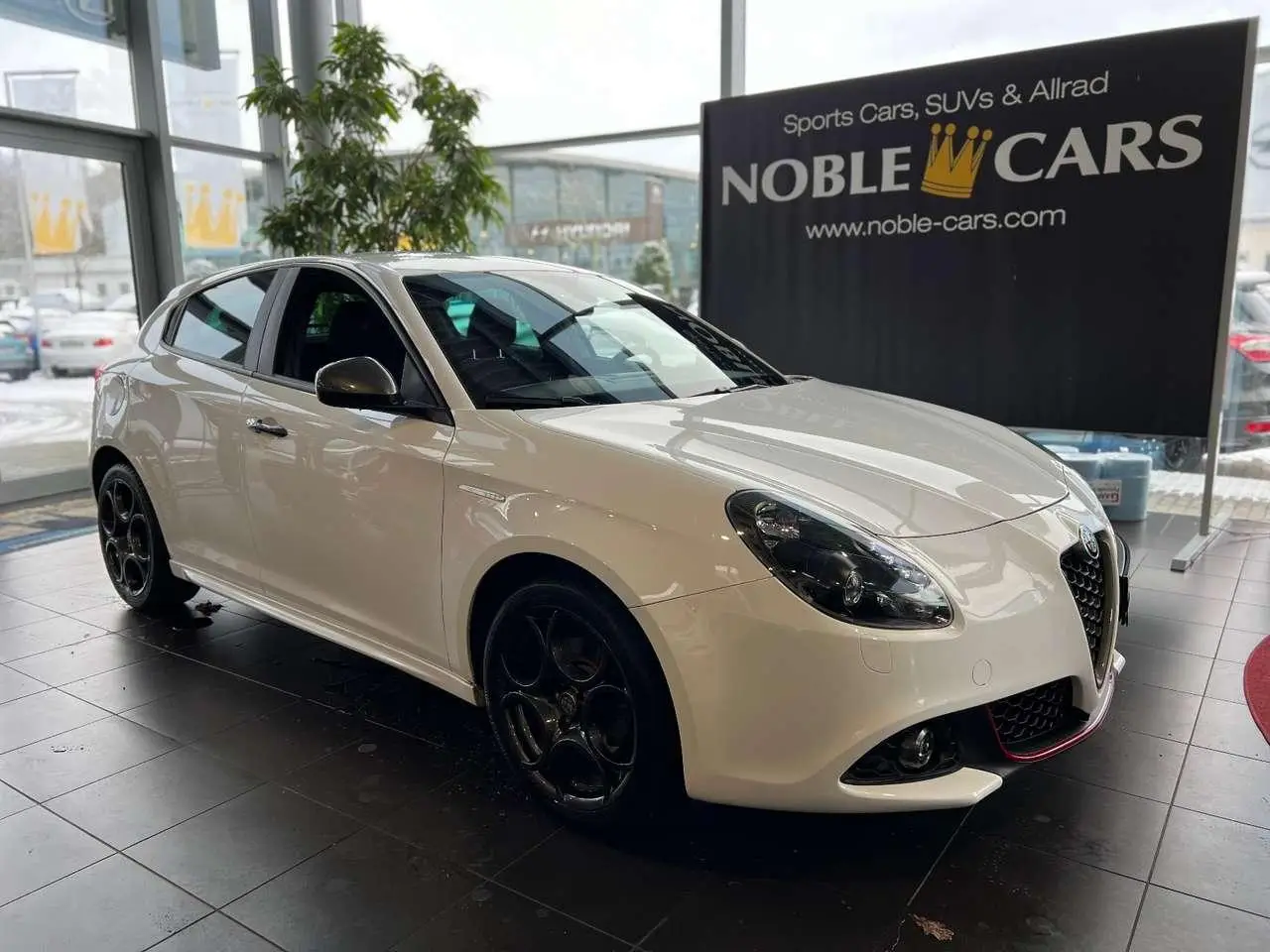 Photo 1 : Alfa Romeo Giulietta 2019 Essence