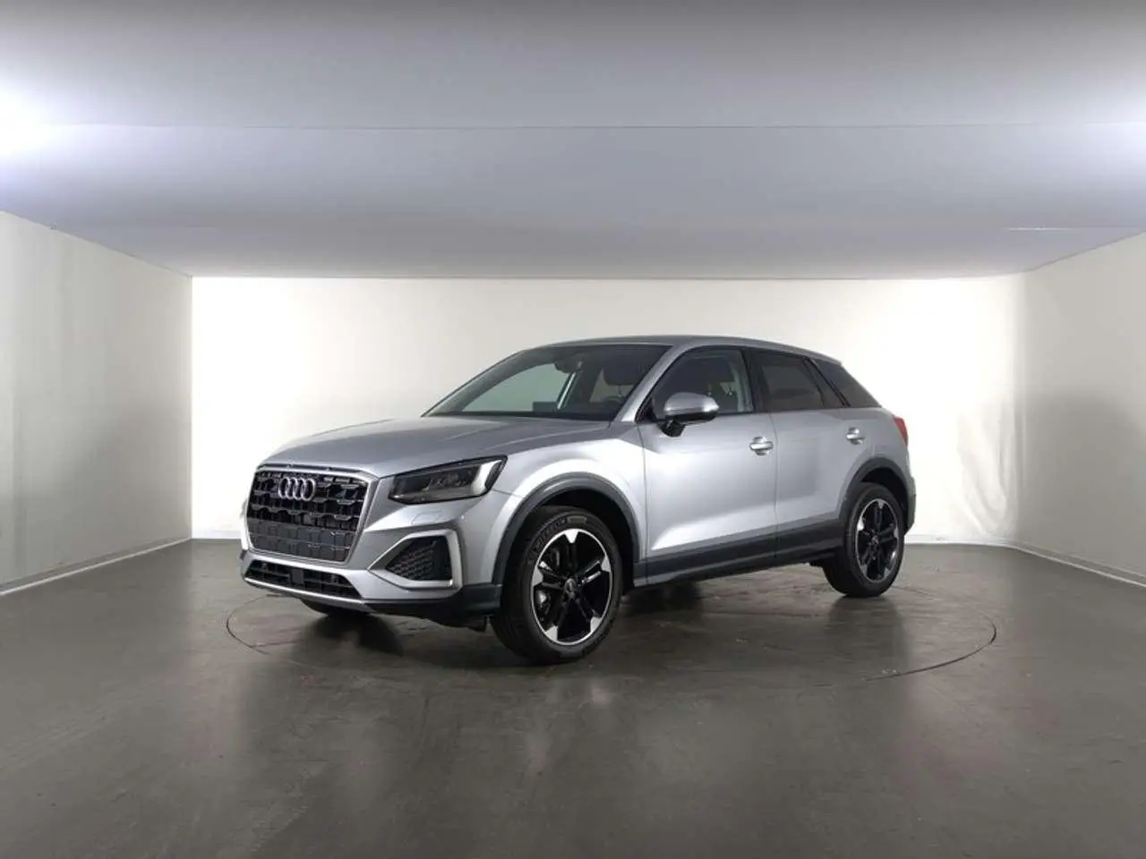 Photo 1 : Audi Q2 2023 Essence