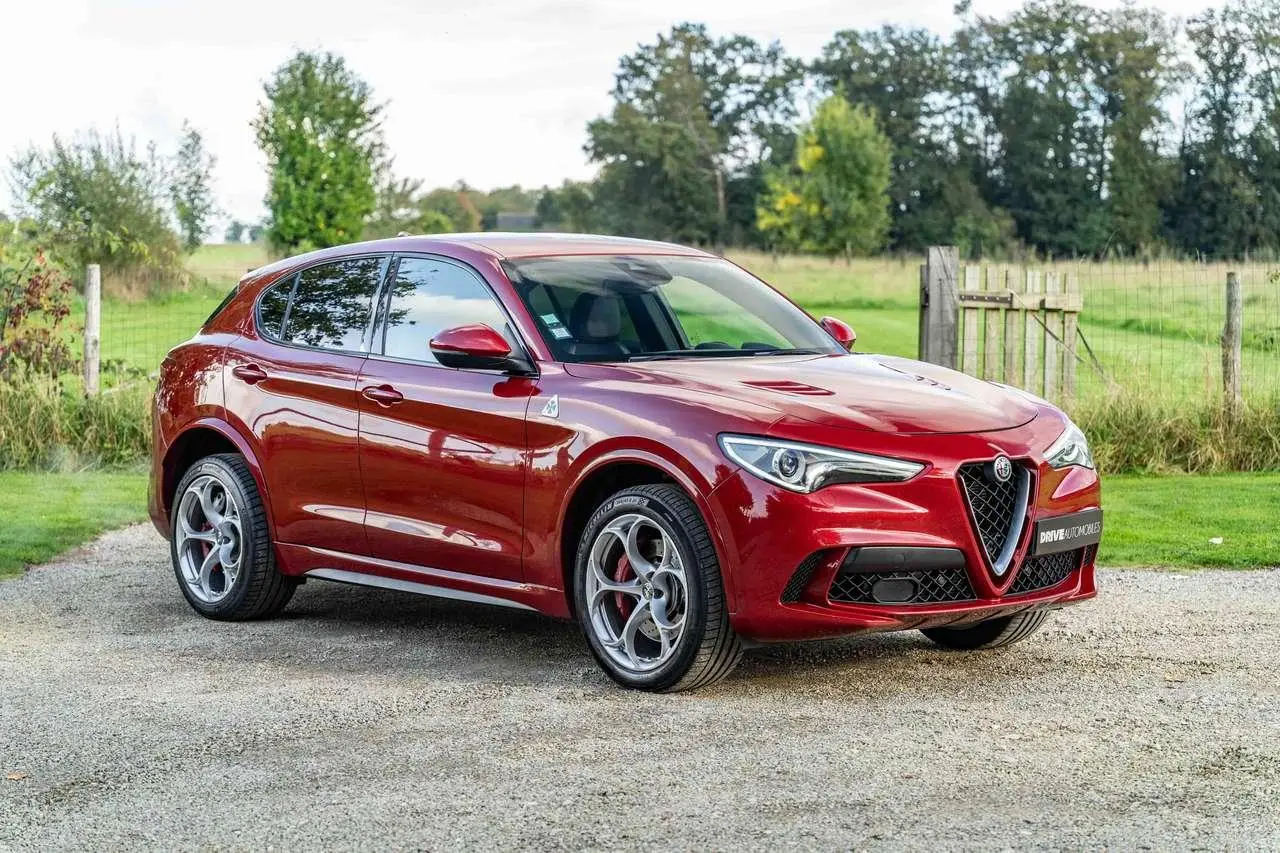 Photo 1 : Alfa Romeo Stelvio 2018 Essence