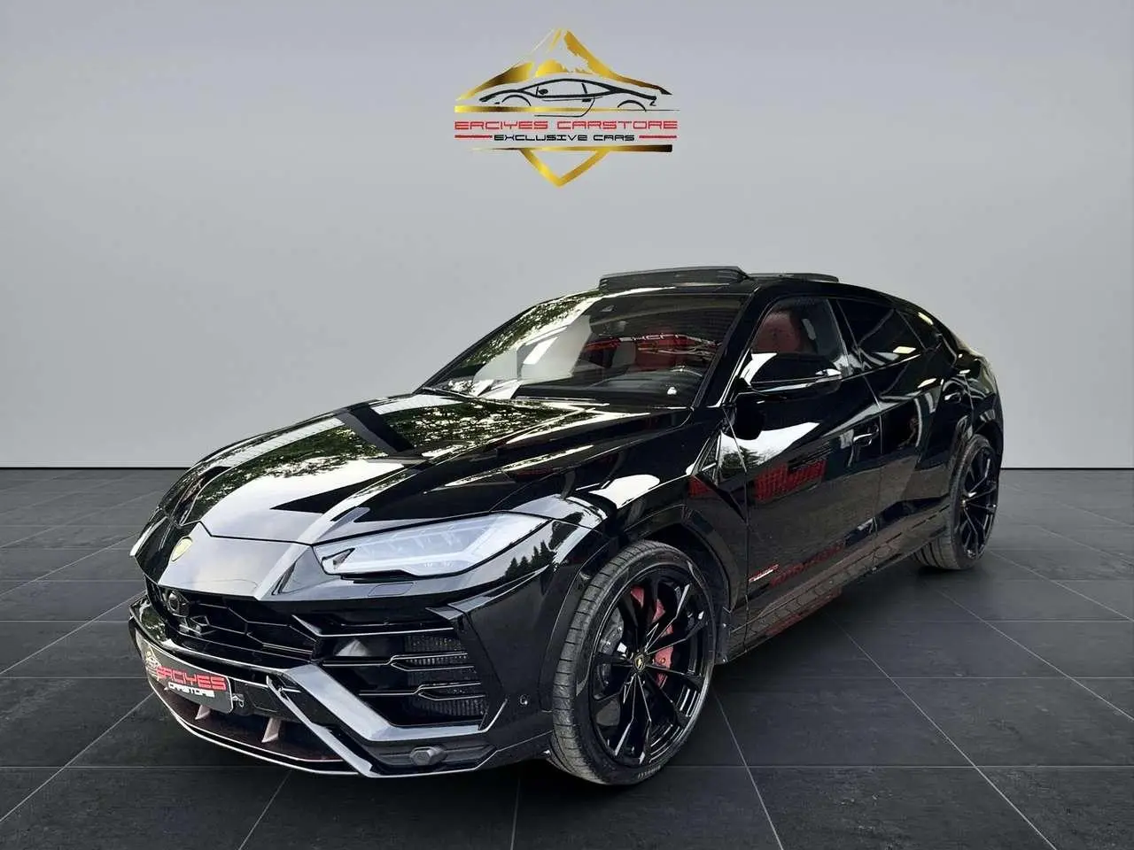 Photo 1 : Lamborghini Urus 2019 Essence