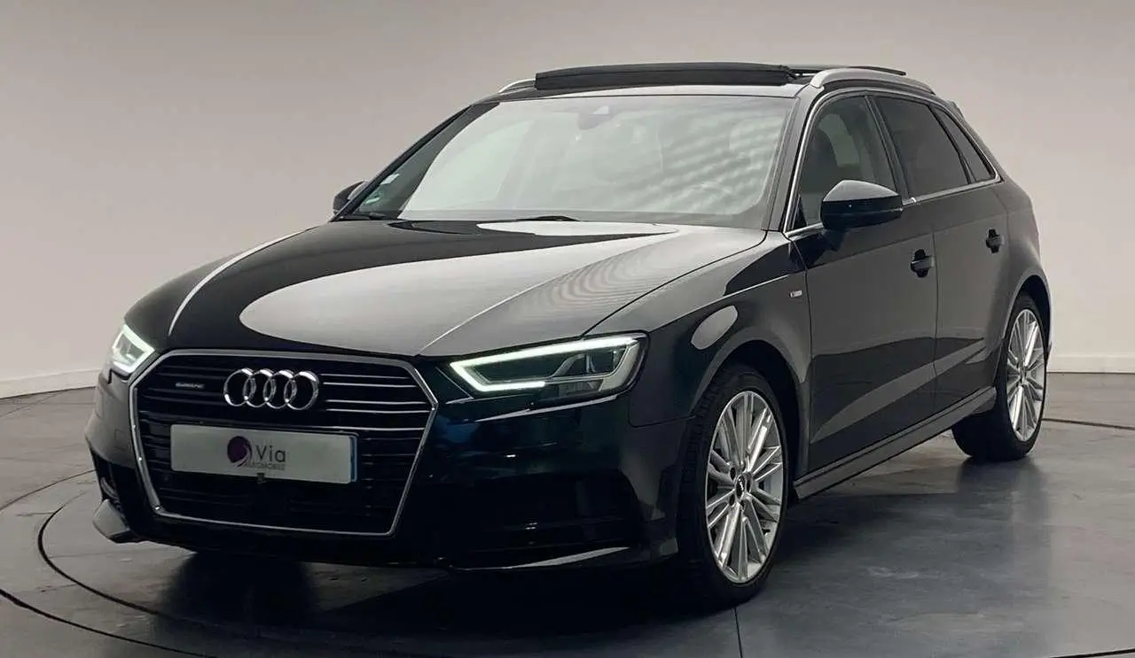 Photo 1 : Audi A3 2018 Diesel