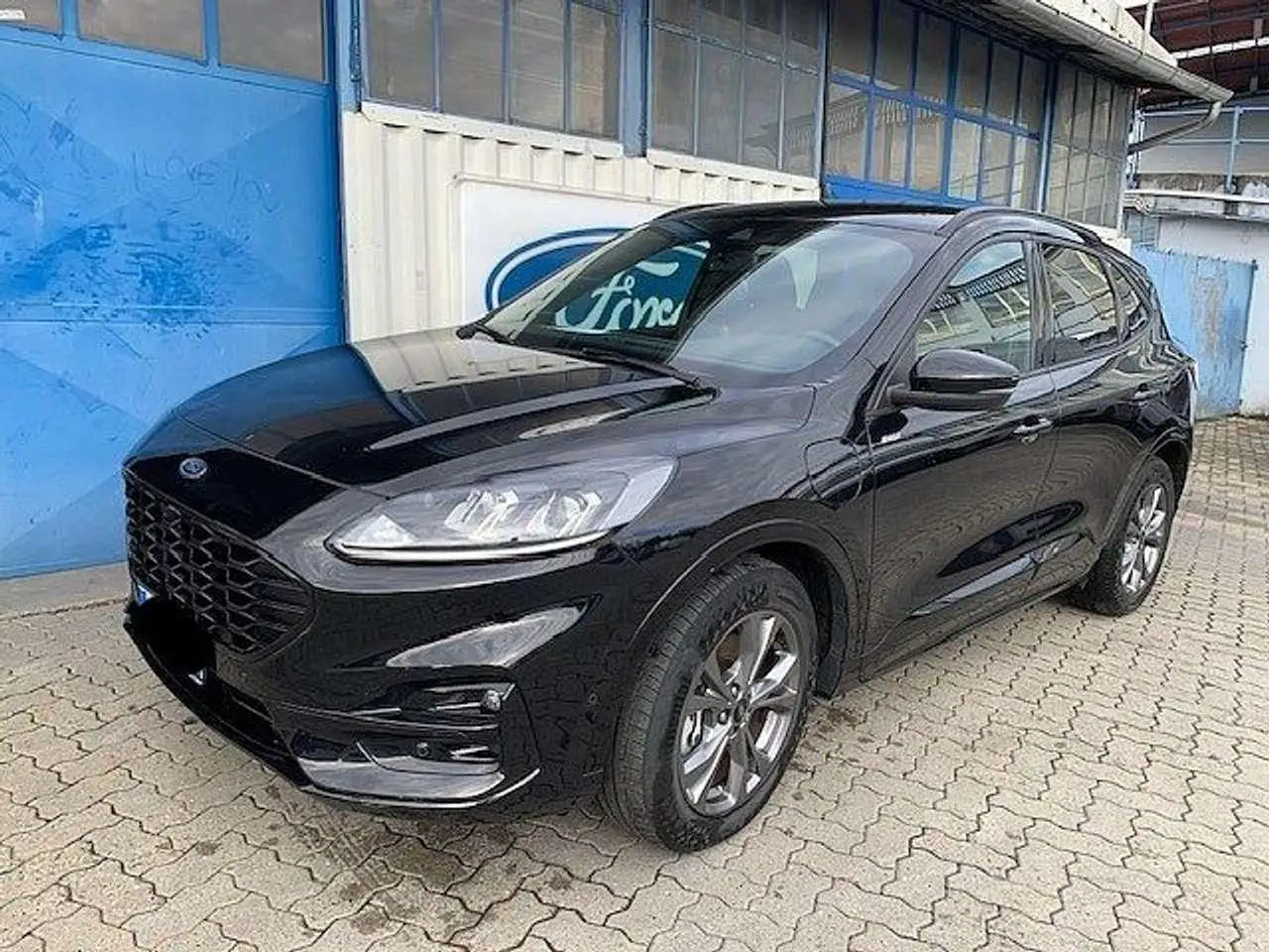 Photo 1 : Ford Kuga 2021 Électrique