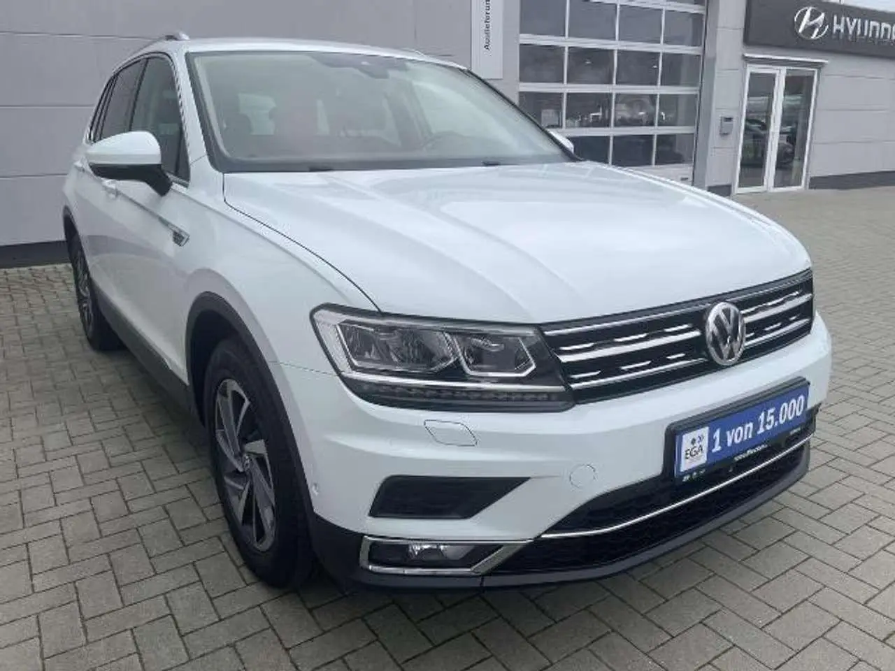 Photo 1 : Volkswagen Tiguan 2017 Petrol