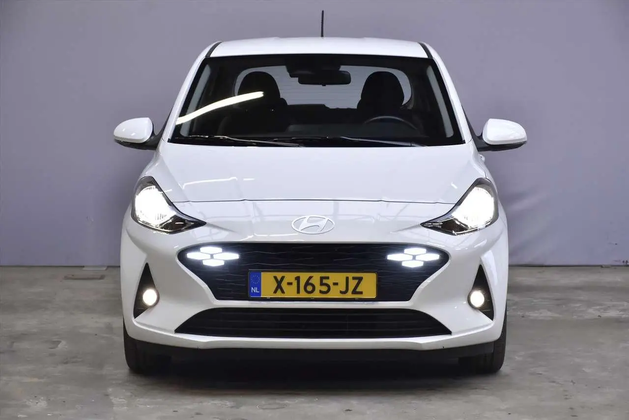 Photo 1 : Hyundai I10 2024 Petrol