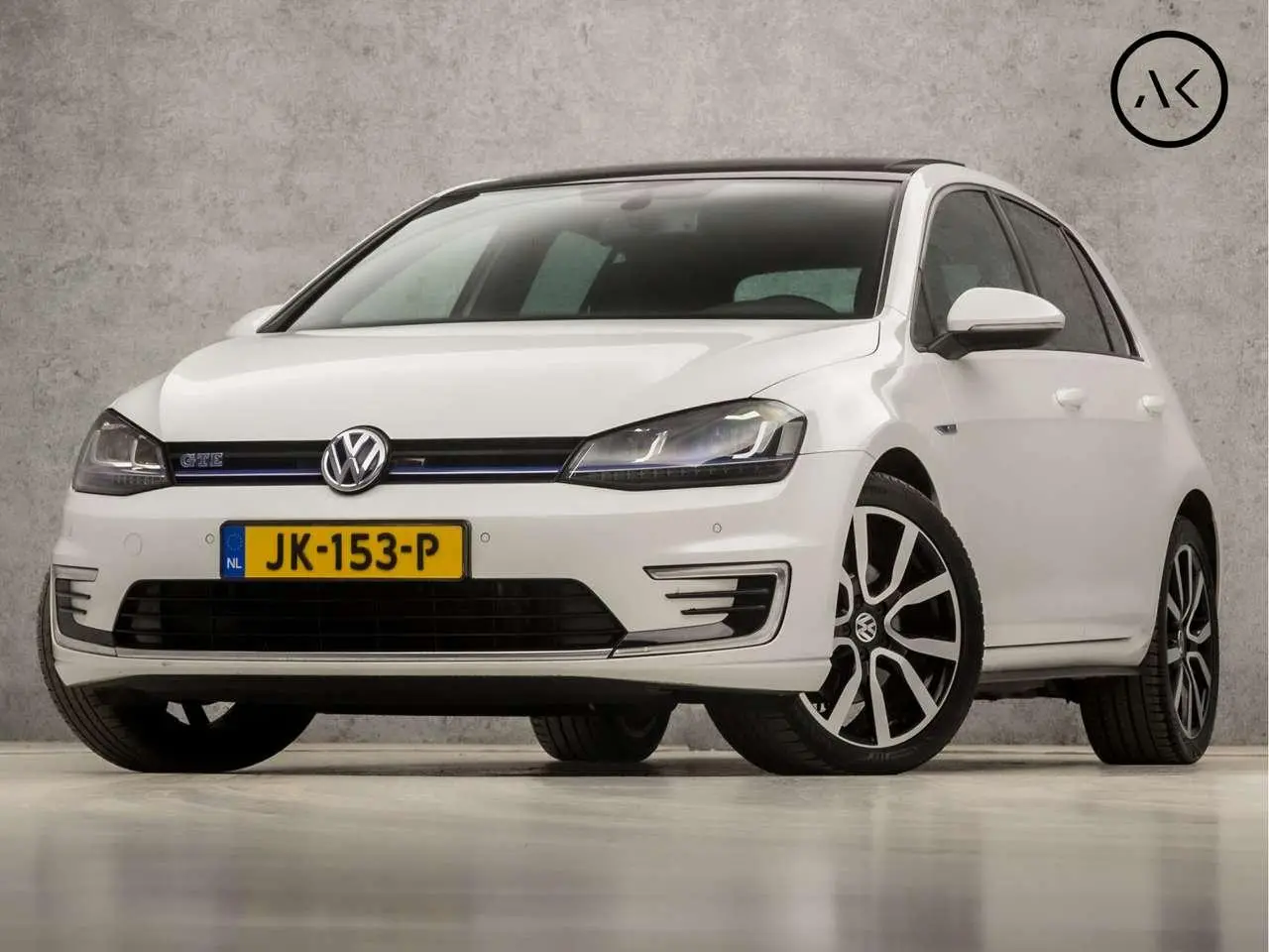 Photo 1 : Volkswagen Golf 2015 Hybride