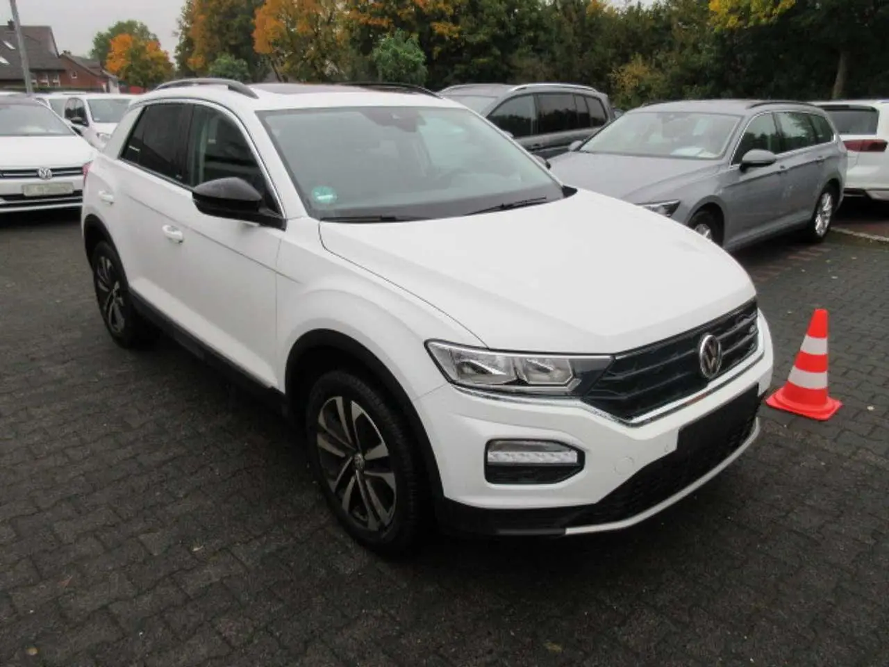 Photo 1 : Volkswagen T-roc 2020 Petrol