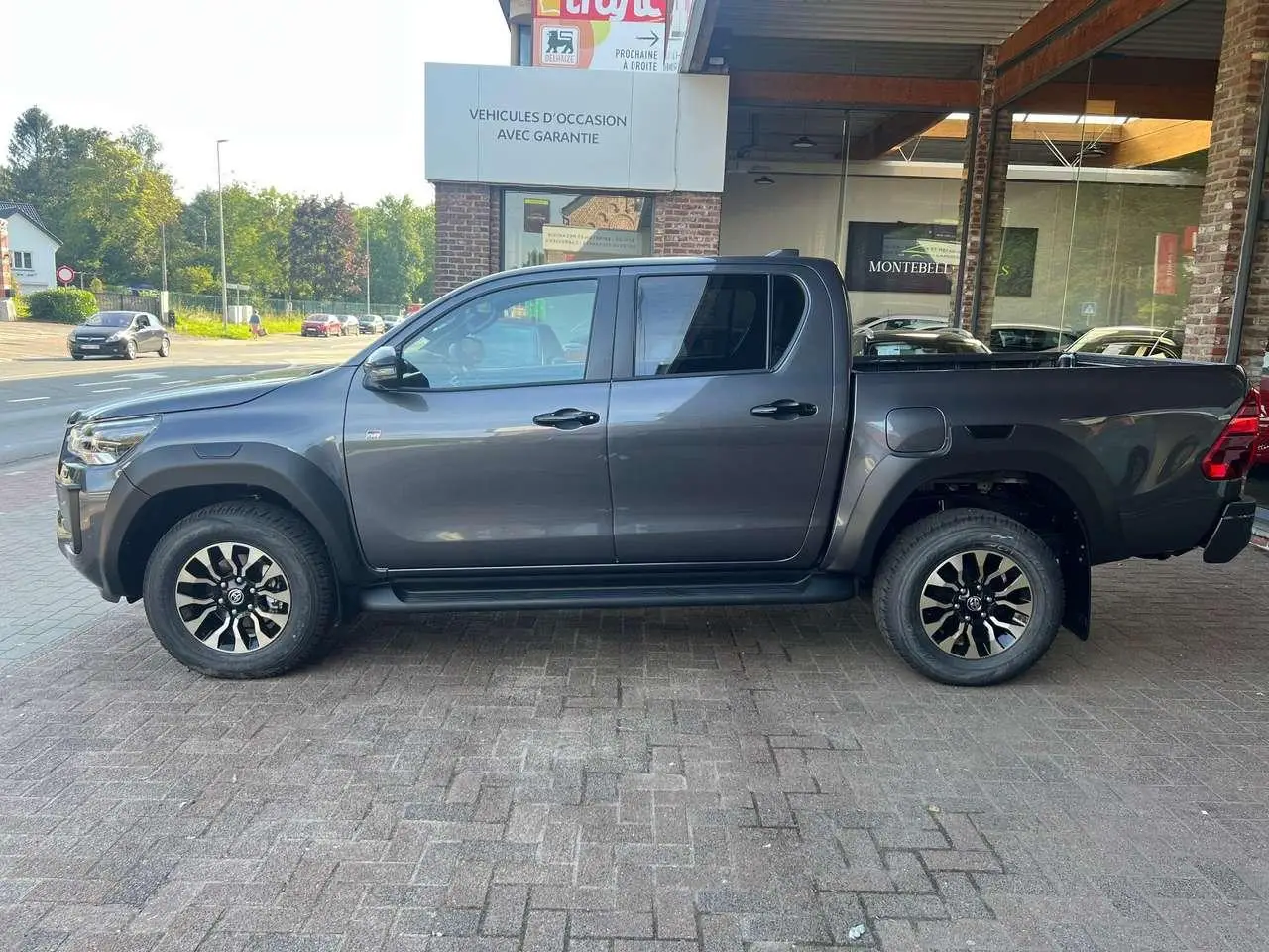 Photo 1 : Toyota Hilux 2023 Diesel