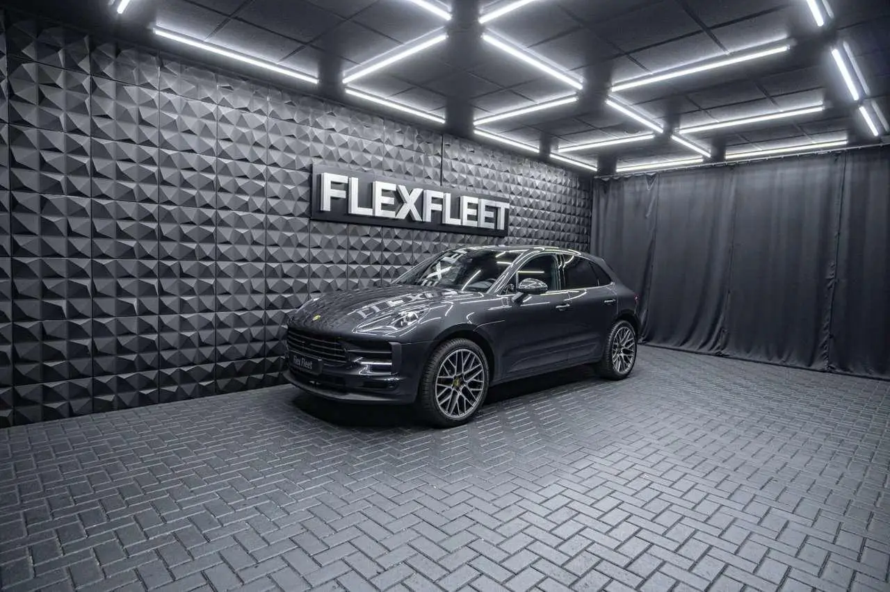 Photo 1 : Porsche Macan 2020 Essence