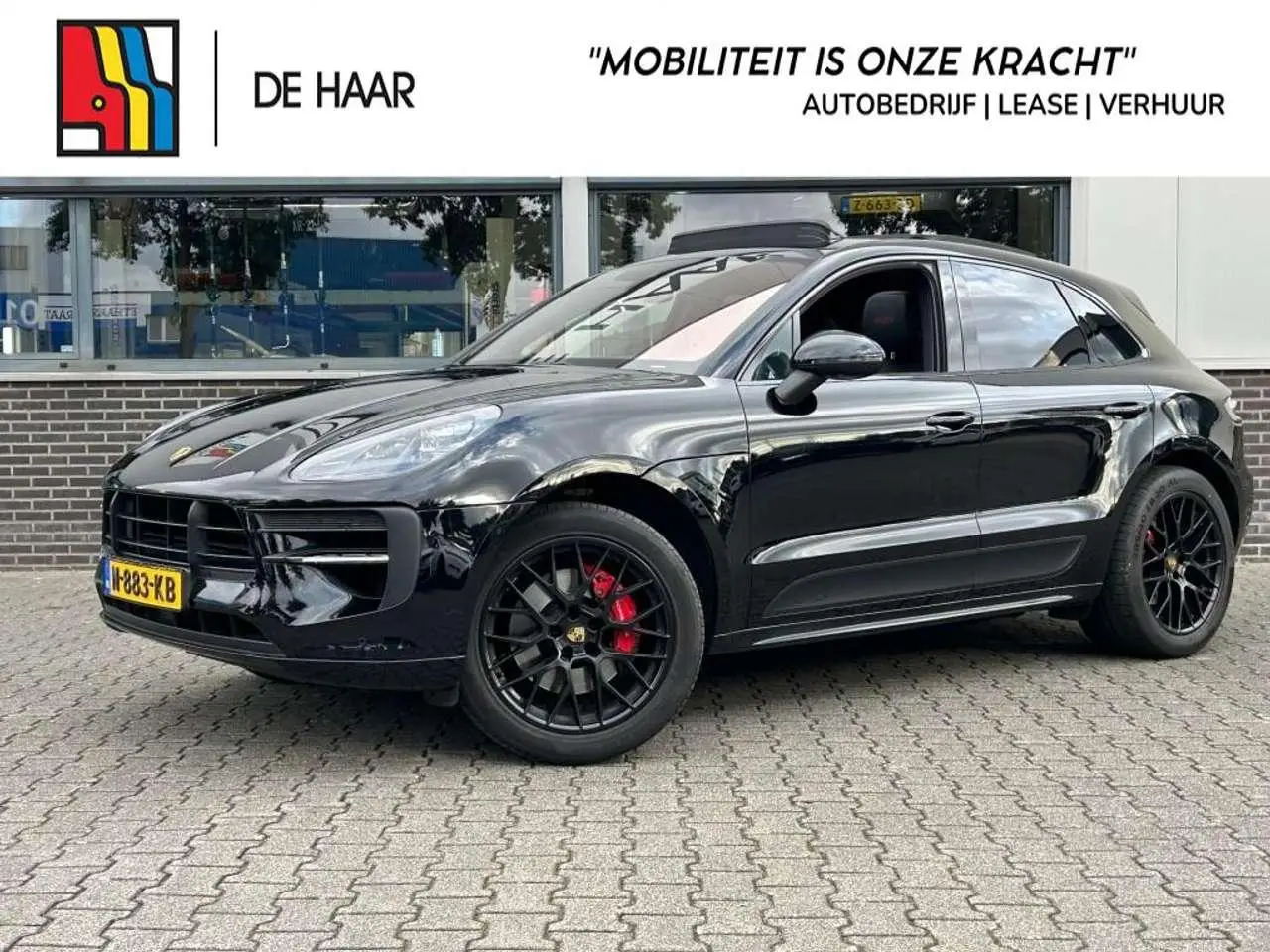 Photo 1 : Porsche Macan 2021 Essence