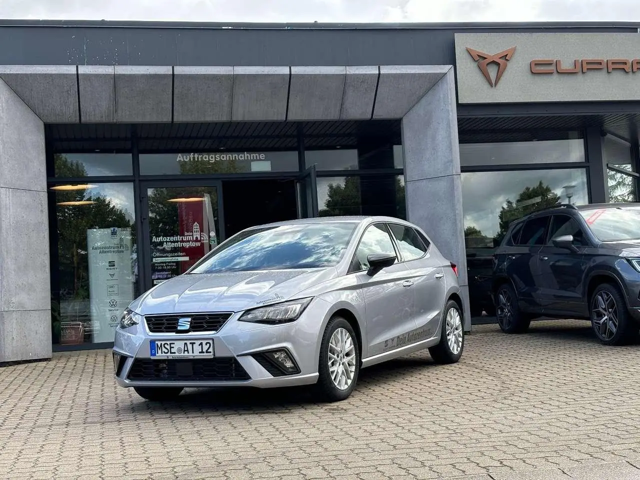 Photo 1 : Seat Ibiza 2024 Petrol