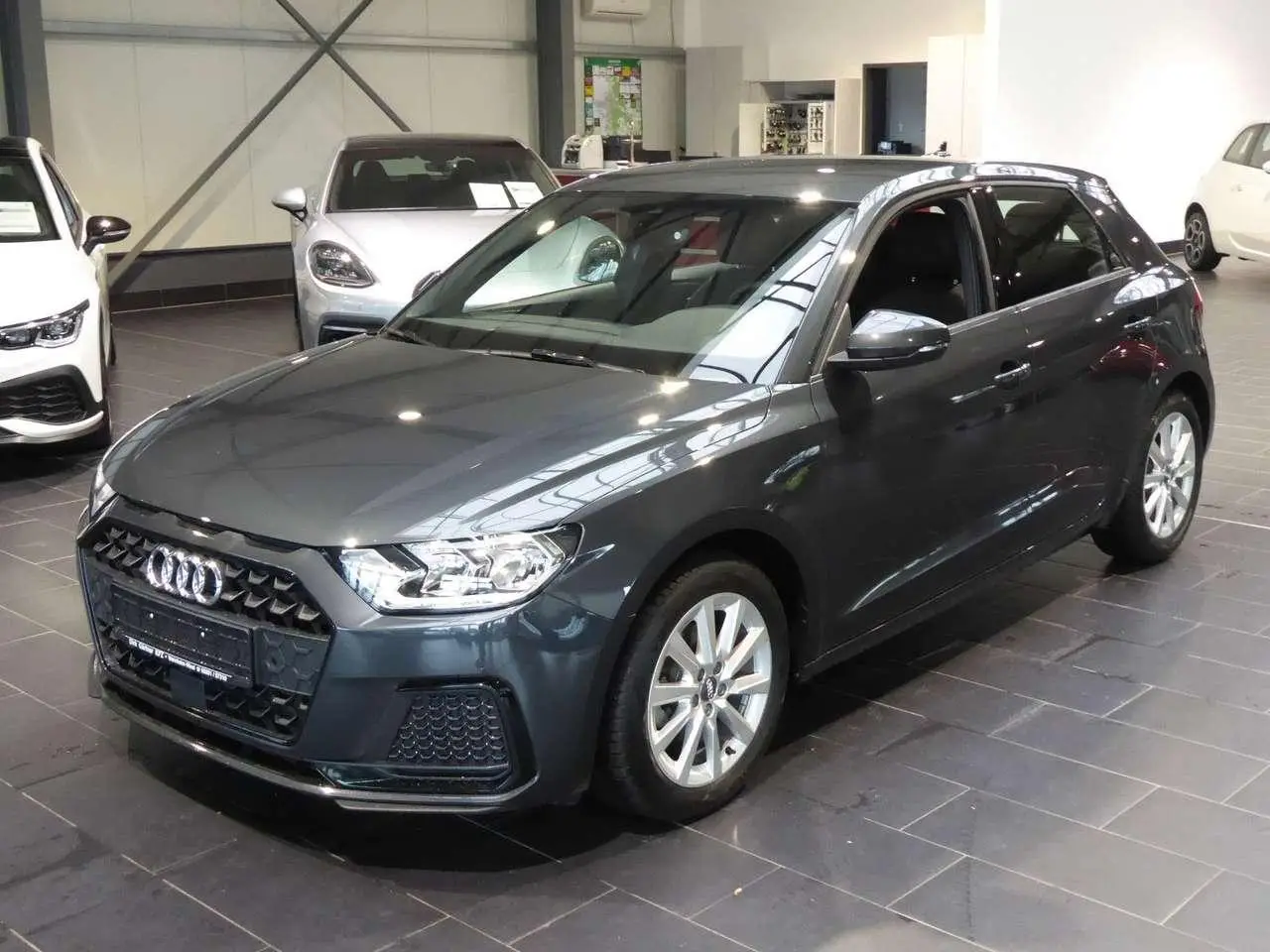 Photo 1 : Audi A1 2019 Essence