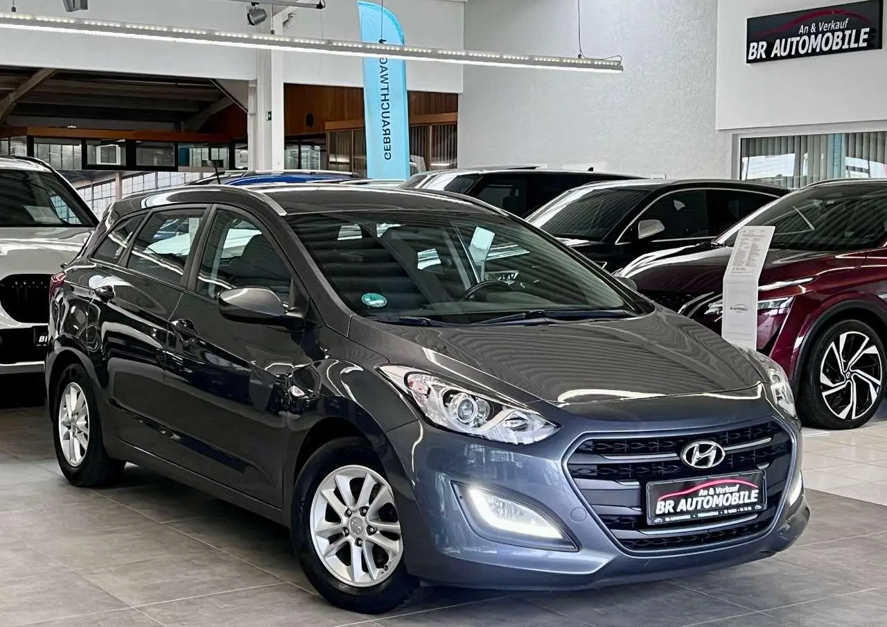 Photo 1 : Hyundai I30 2017 Petrol